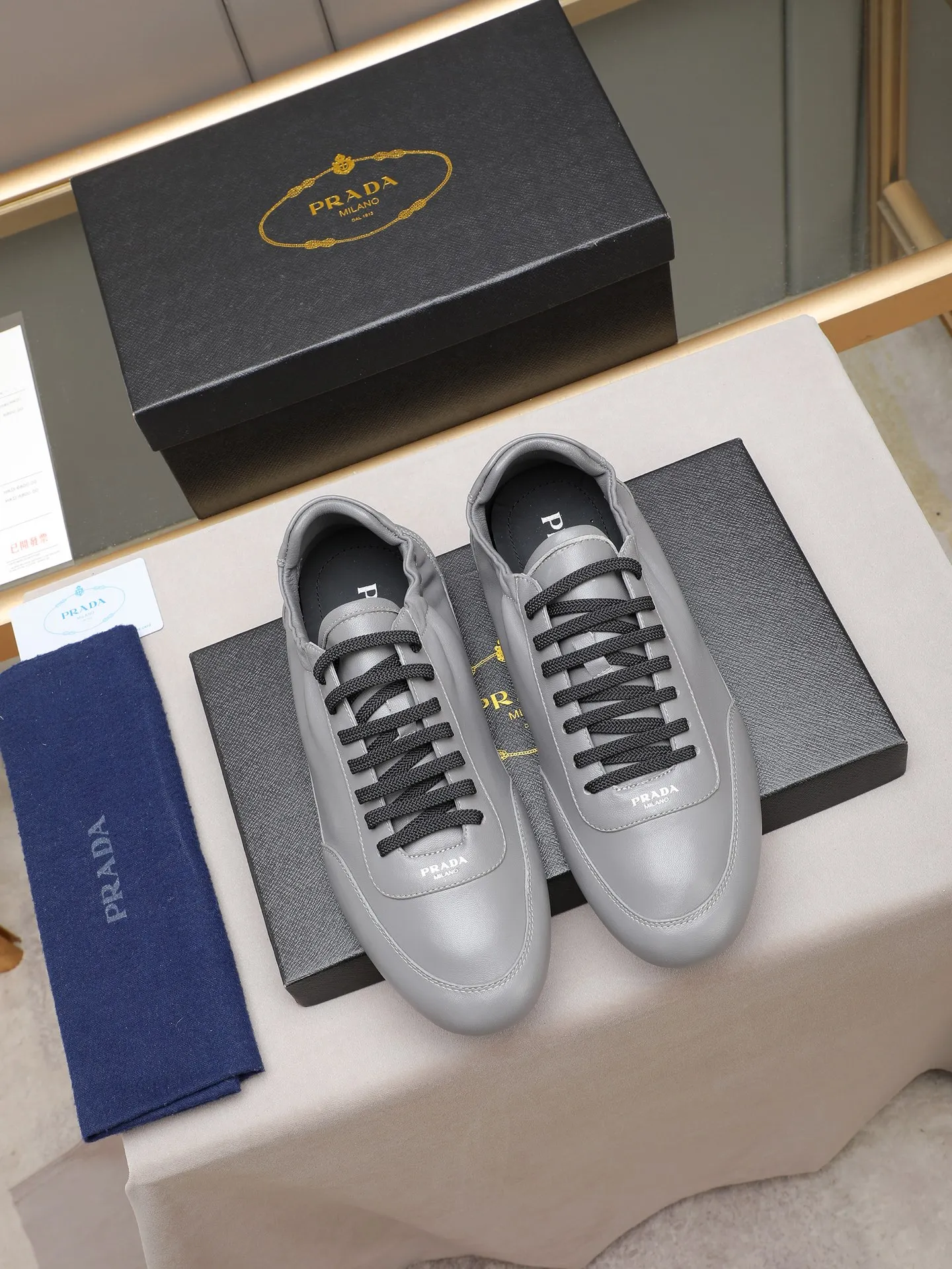 Men's shoes 💰520 PRADA, original version developed 1:1. Fabric sheepskin ➕Imported water-dyed sheep lining, rubber outsole, code number 38 to 44 (45 customized)